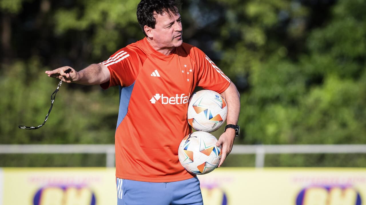Cruzeiro reintegra volante e pode ter reforço contra o Lanús