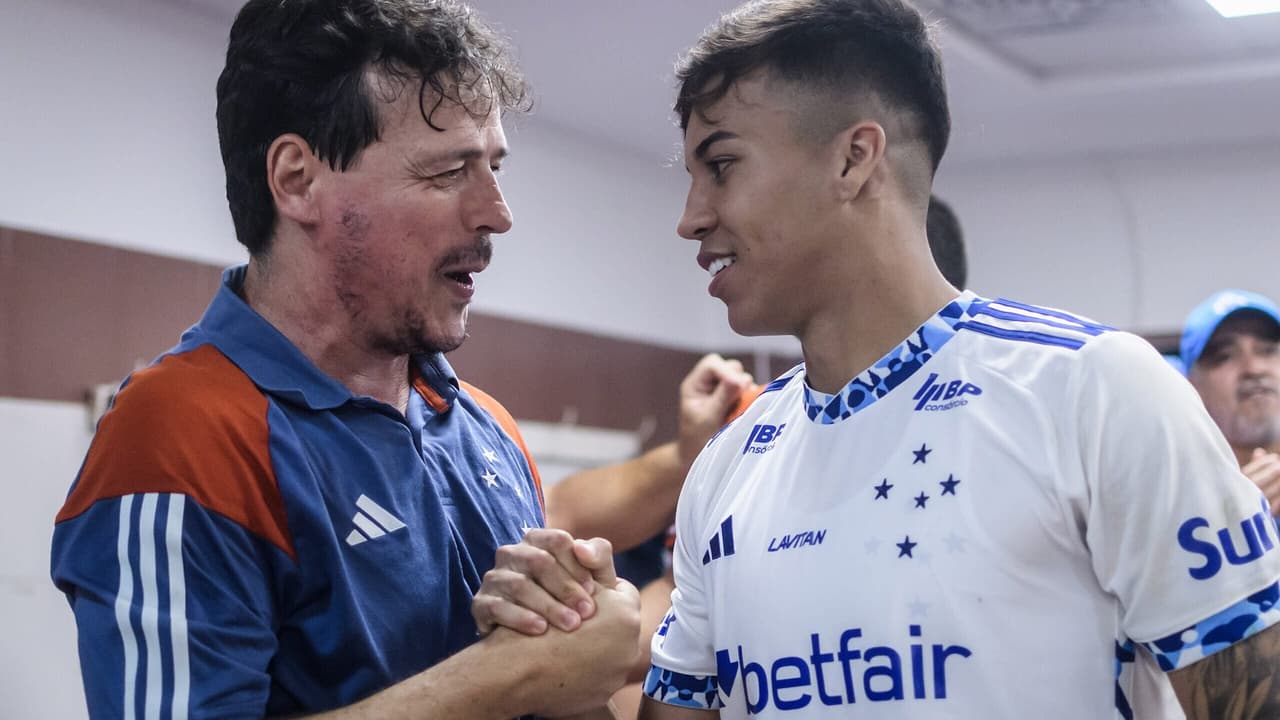 Diniz busca tríplice coroa da Conmebol no Cruzeiro