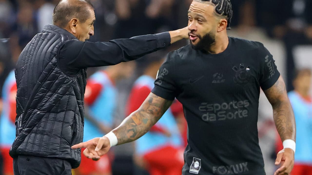 Destaque mundial: gol de Depay no Corinthians é exaltado por Ramón Díaz.