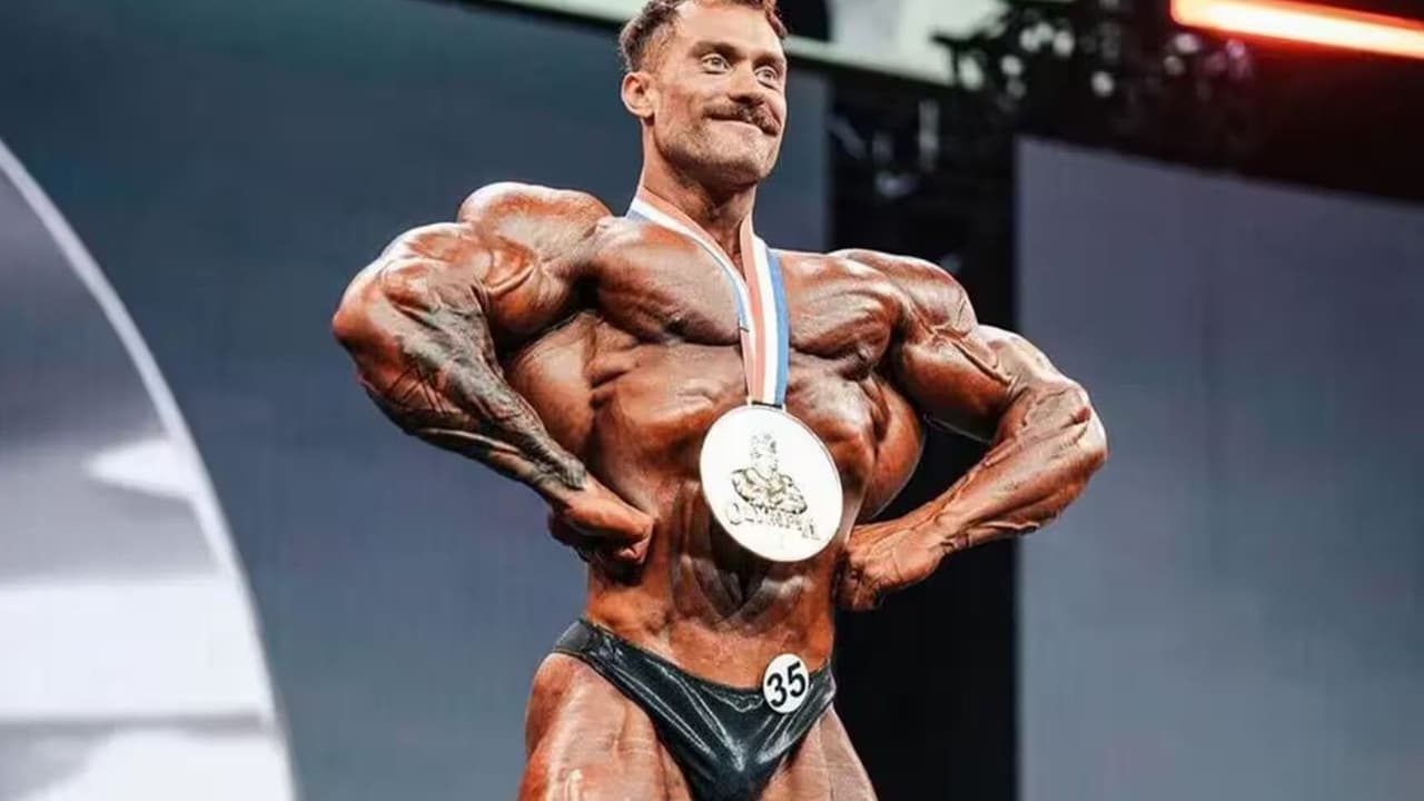 Quem é Chris Bumstead, o CBum, maior rival de Ramon Dino no Mr. Olympia ...