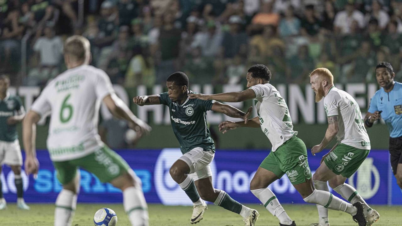 Chapecoense x Goiás: onde assistir, horário e escalações do jogo pela ...