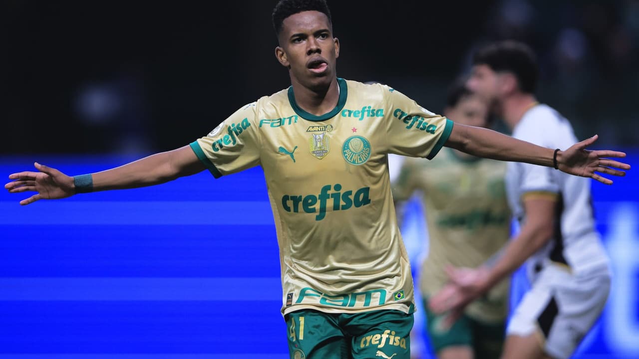 Palmeiras utiliza Estêvão para ampliar saldo de gols no campeonato.