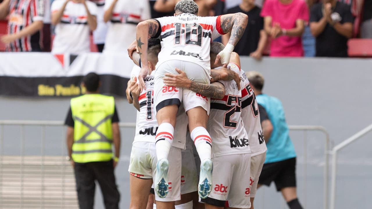 VAI CONSEGUIR?? São Paulo precisa de pontos para assegurar classificação na Libertadores