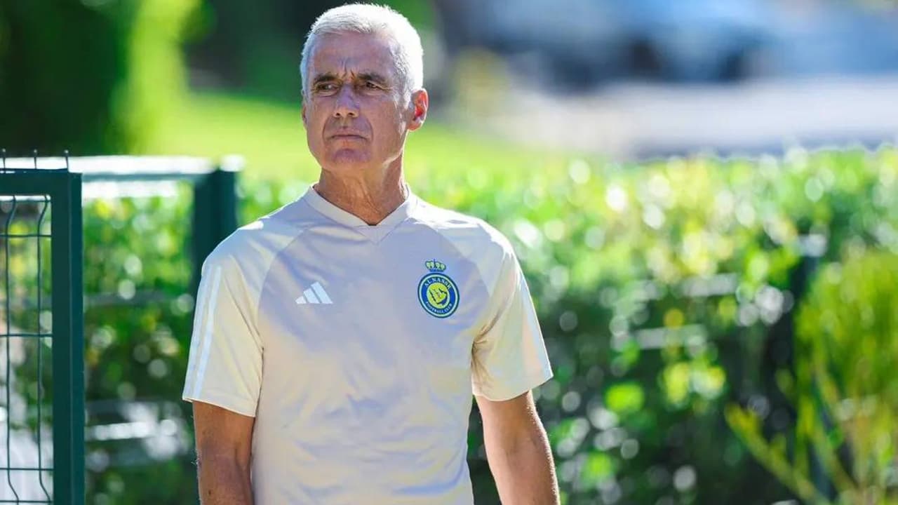 Luís Castro disputa vaga com Dorival para assumir comando do Corinthians