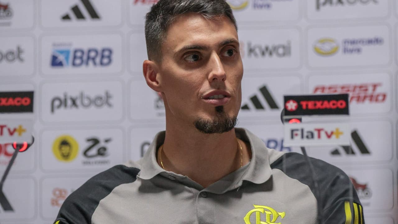 Filho de Tite comenta saída do Flamengo em seu pronunciamento inicial.