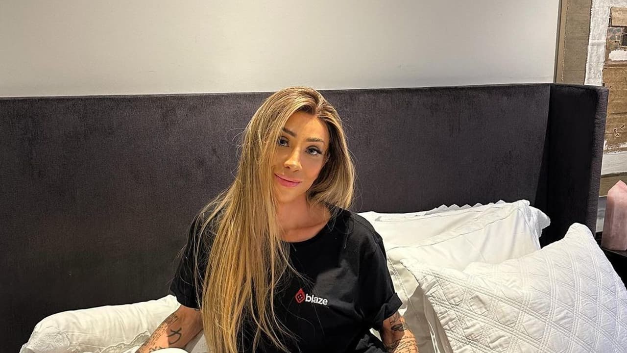 Maya Massafera assume relacionamento amoroso com jogador do Flamengo