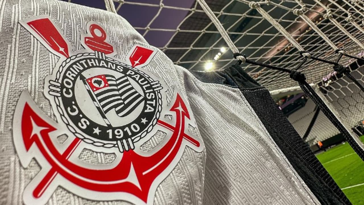 Corinthians recua e ajusta valor dos ingressos para confronto com Flamengo.