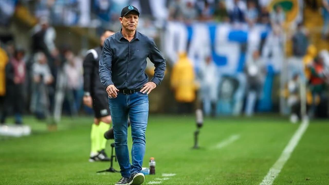 Renato gaúcho responde vaias na arena do grêmio com humor: tô vacinado