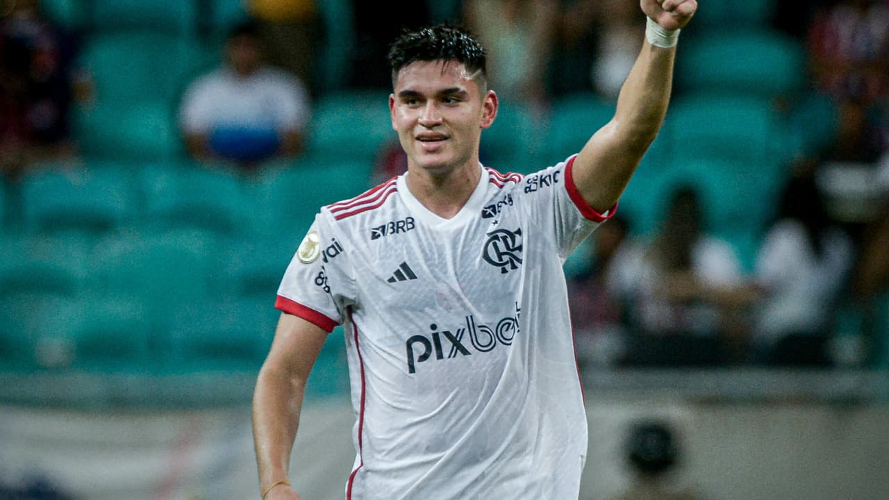 O MAIOR DA AMÉRICA! Alcaraz confia em vitória do Flamengo em confronto decisivo contra o Corinthians