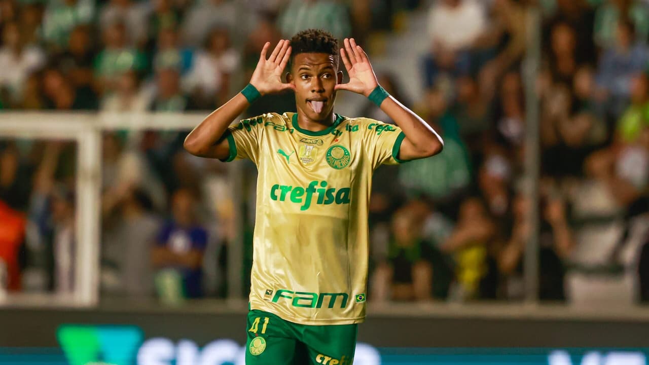 SUPEROU NEYMAR! Estêvão, prestes a se tornar o artilheiro mais jovem da história do Brasileirão