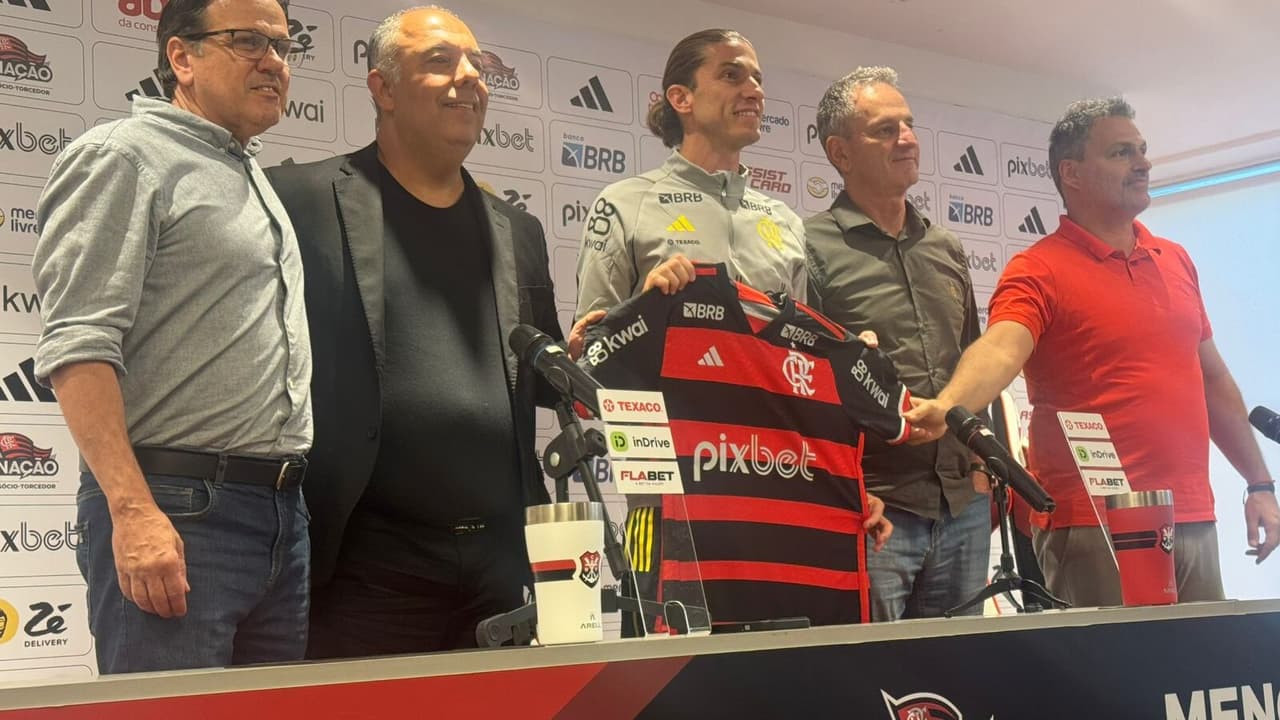 Filipe Luís destaca importância da união no Flamengo: juntos somos mais fortes!