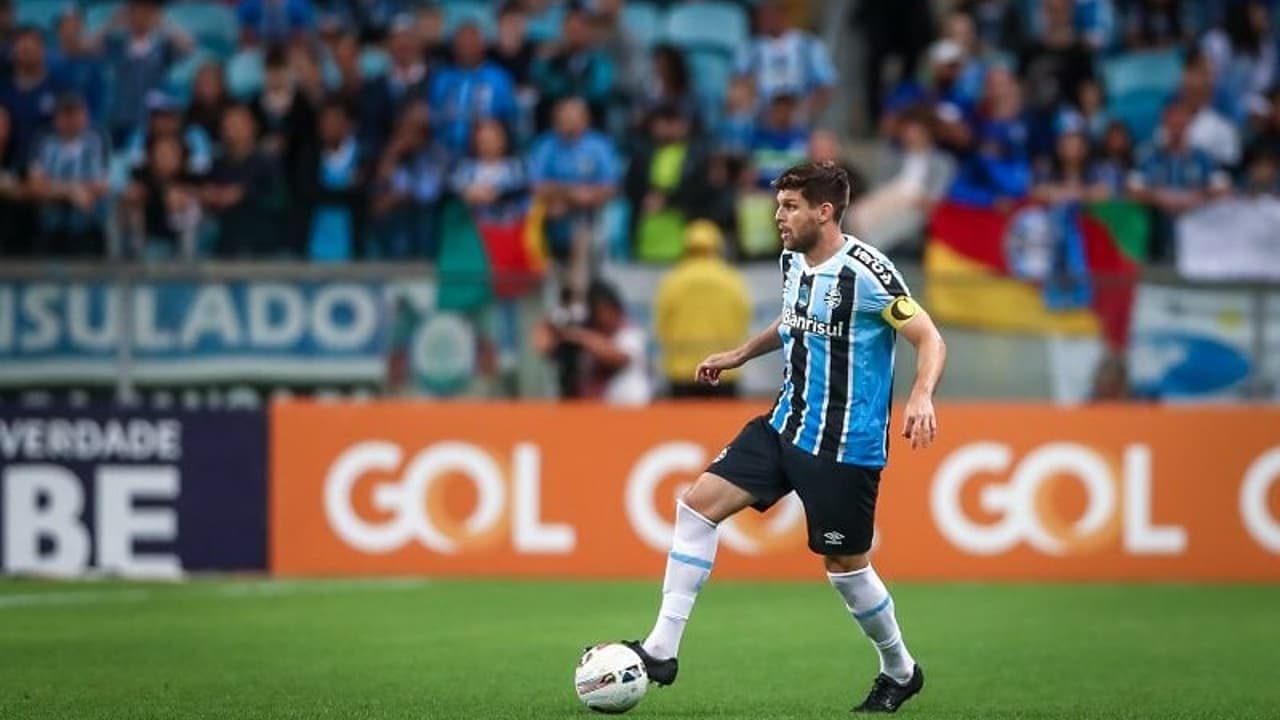 Grêmio busca retorno de ídolo para clássico Gre-Nal.