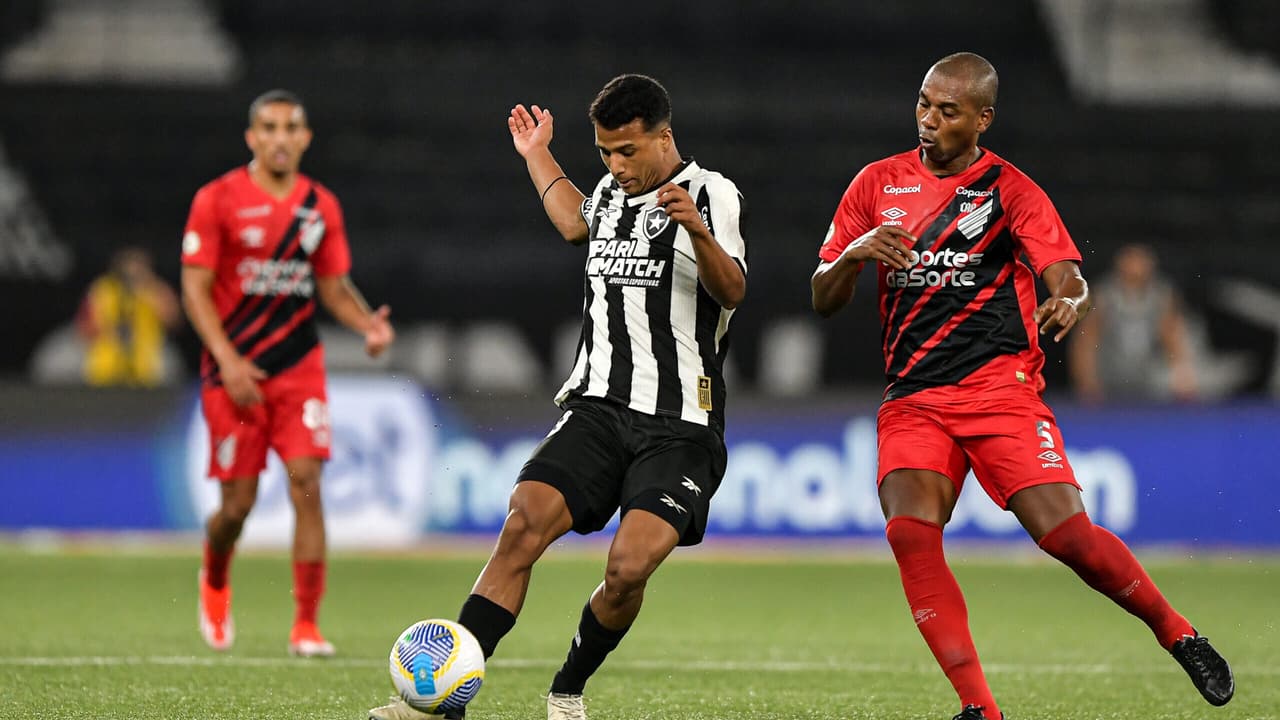 Athletico-PR x Botafogo: onde assistir, horário e escalações