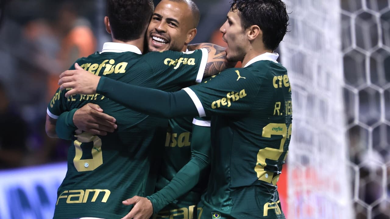 Partida do Palmeiras: transmissão, horário e escalações para o jogo de hoje.