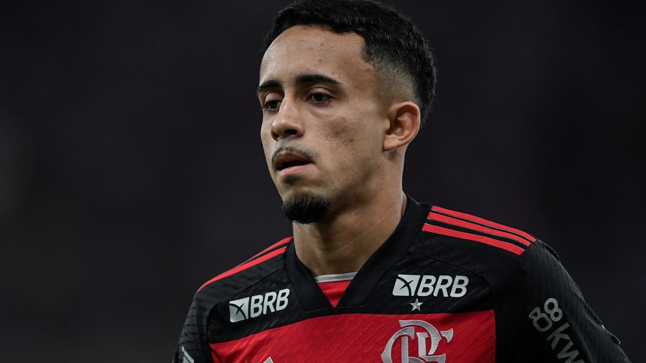 Flamengo: Matheus Gonçalves esclarece polemica em motel e mulher responde