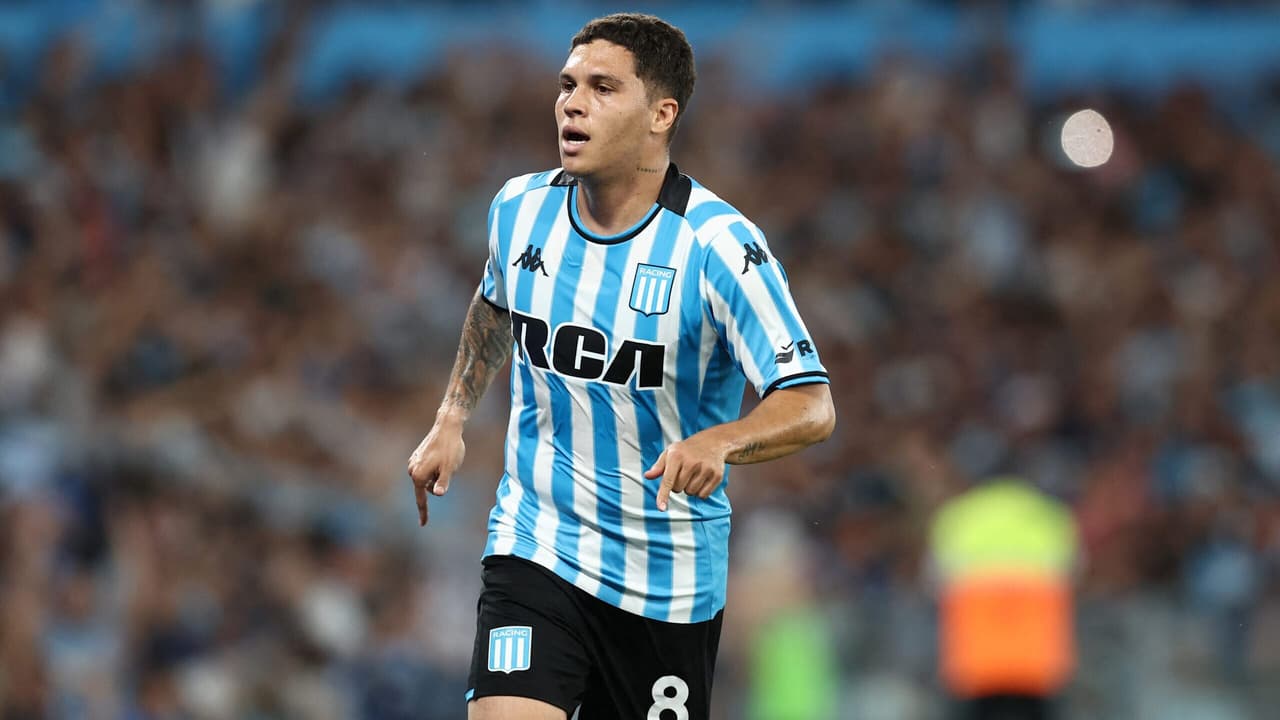 Análise da ex-árbitra sobre conduta de gandula no gol controverso no Racing x Corinthians