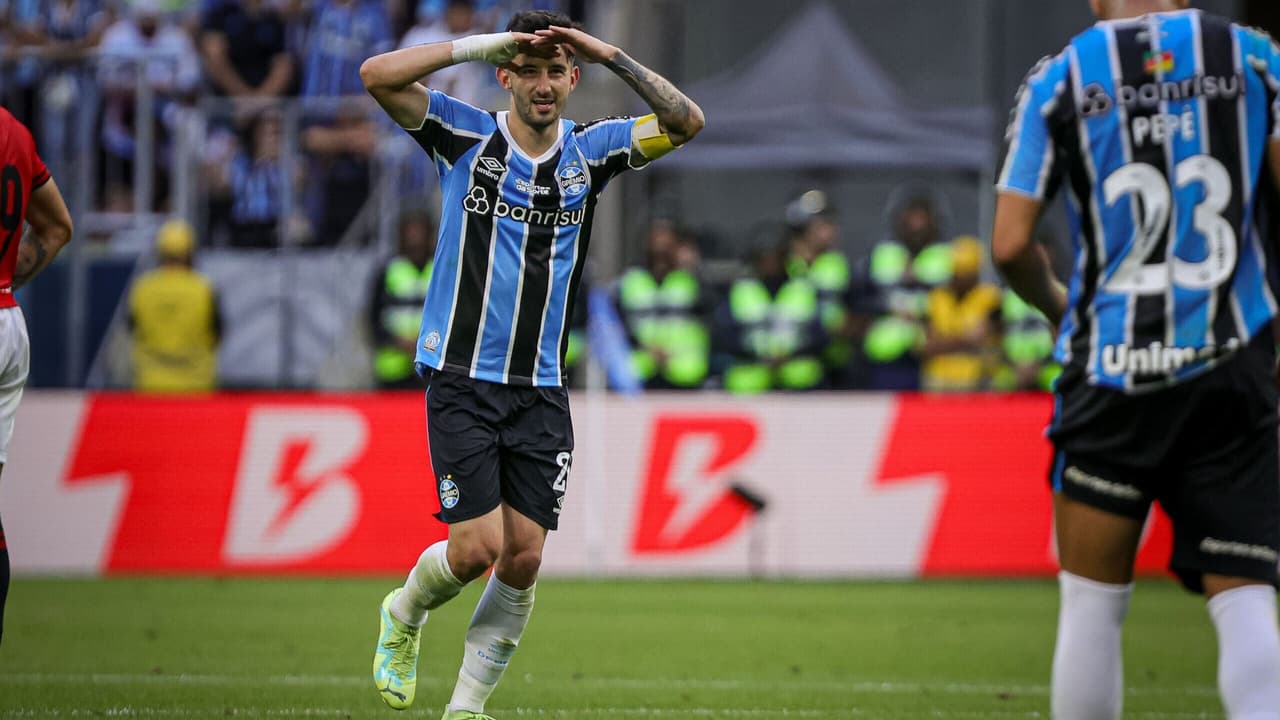 Villasanti elogia triunfo importante do Grêmio sobre o Atlético-GO no Brasileirão.