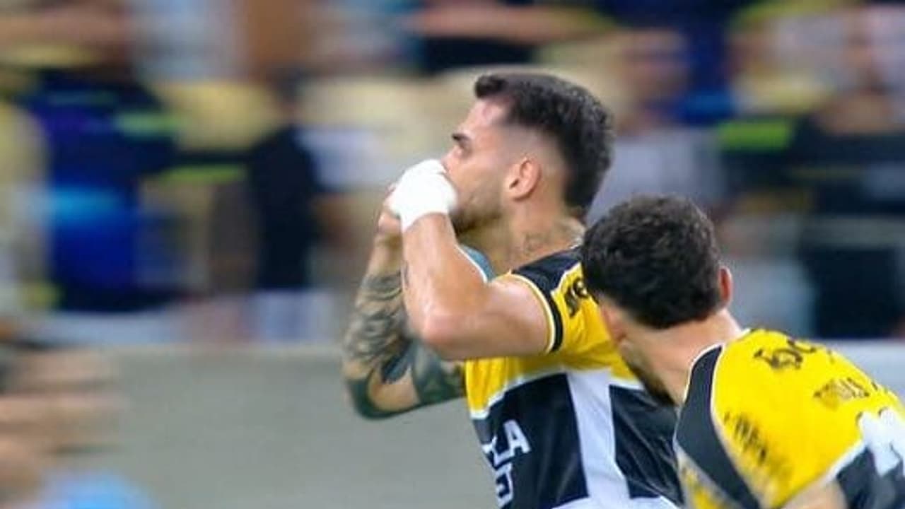 Ex-Flamengo Provoca Botafogo Com Chororô No Maracanã