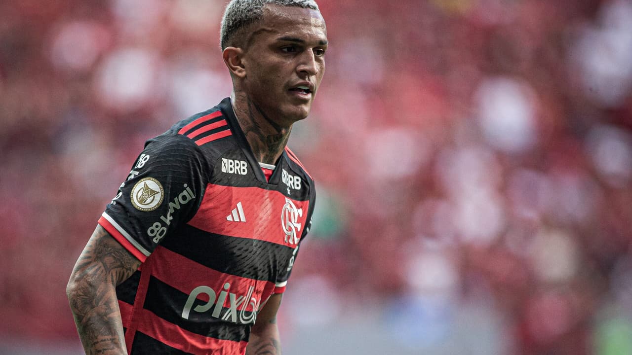 Leandro, ídolo do Flamengo, elogia Wesley em entrevista de destaque