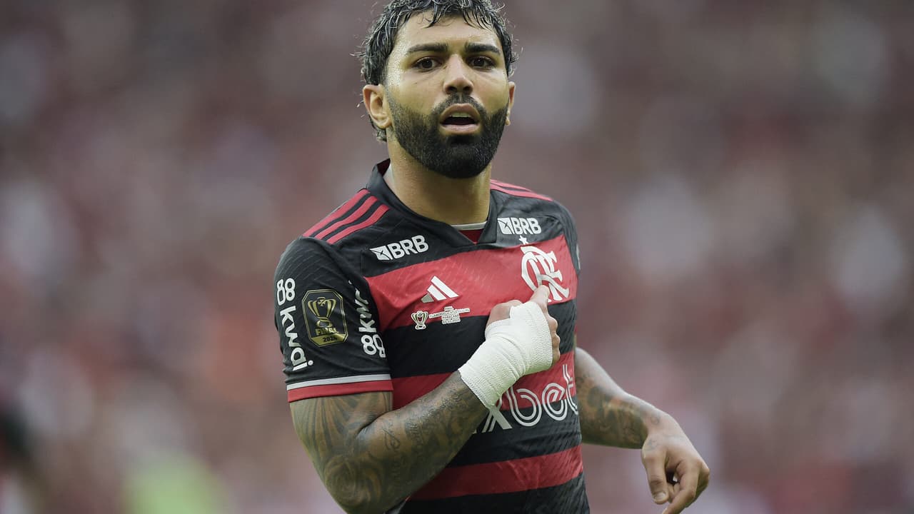 Torcedores do Flamengo apoiam Gabigol em enquete sobre relação com diretoria.