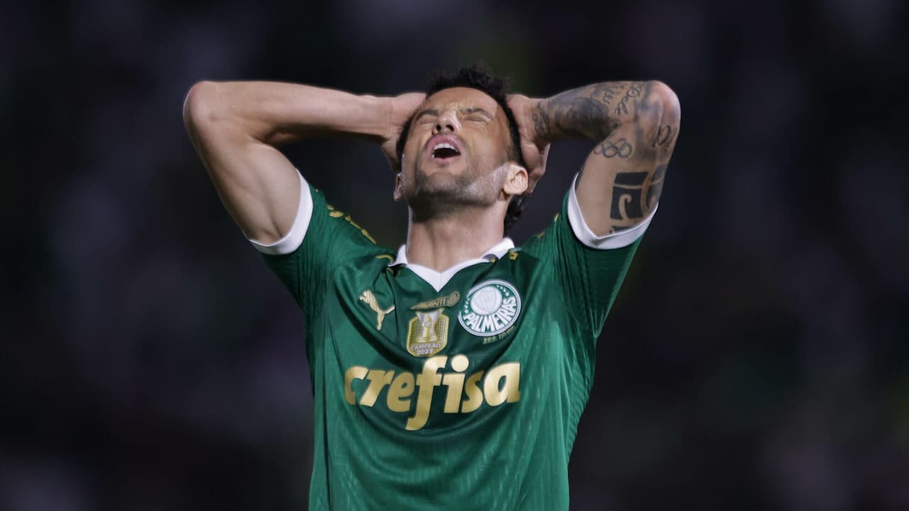 ESCALADOS! Veja os titulares do Palmeiras contra o Grêmio hoje! 