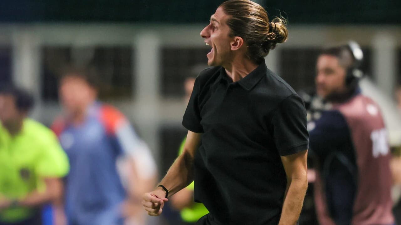 Filipe Luís avalia as chances do Flamengo na briga pelo título brasileiro