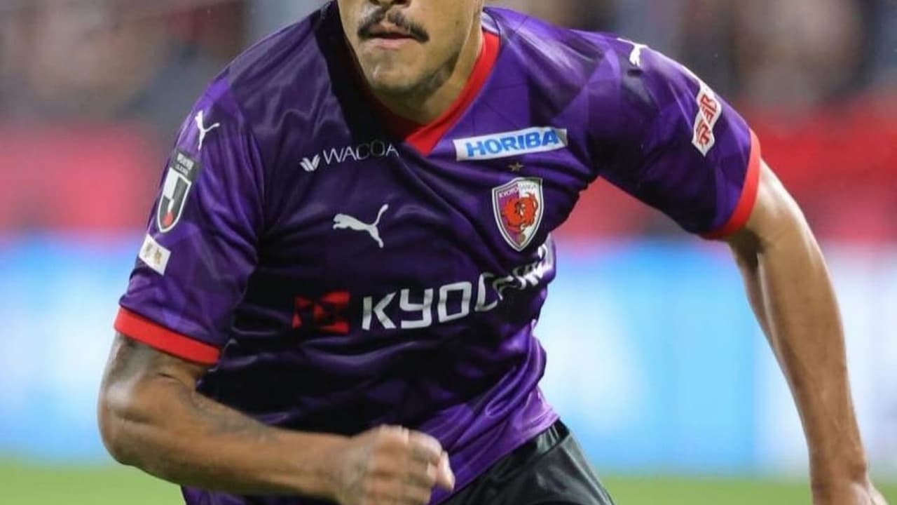 Papagaio Dá Adeus ao Cruzeiro em Negócio Surpreendente para o Japão!