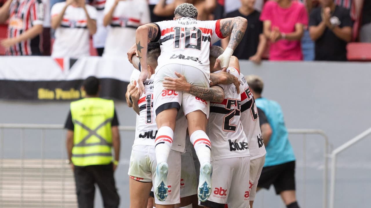 Zubeldía faz mudanças e define time do São Paulo para duelo contra o Bahia