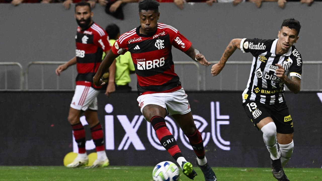 Bruno Henrique, Do Flamengo, Mantém Silêncio Sobre Operação da PF