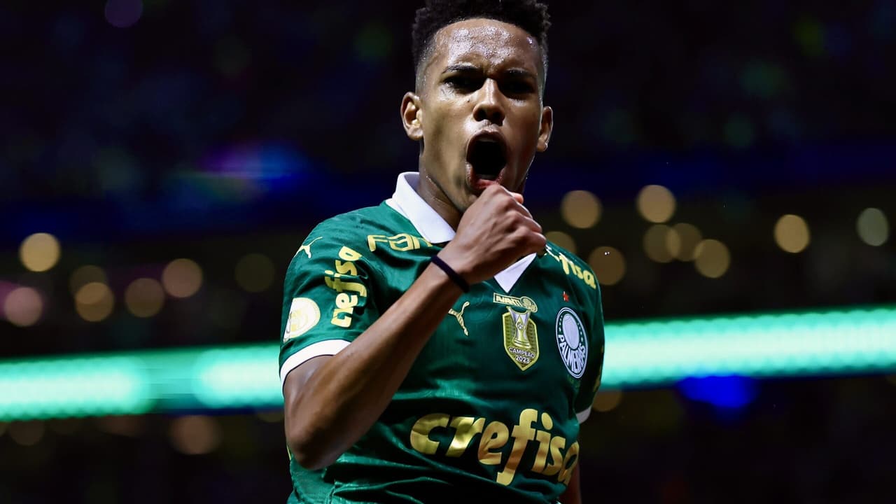 Palmeiras brilha e vence o Grêmio em jogo pelo Brasileirão.