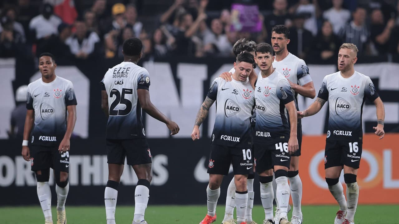 É HOJE!  Corinthians x Vitória: Onde assistir, horário e escalações