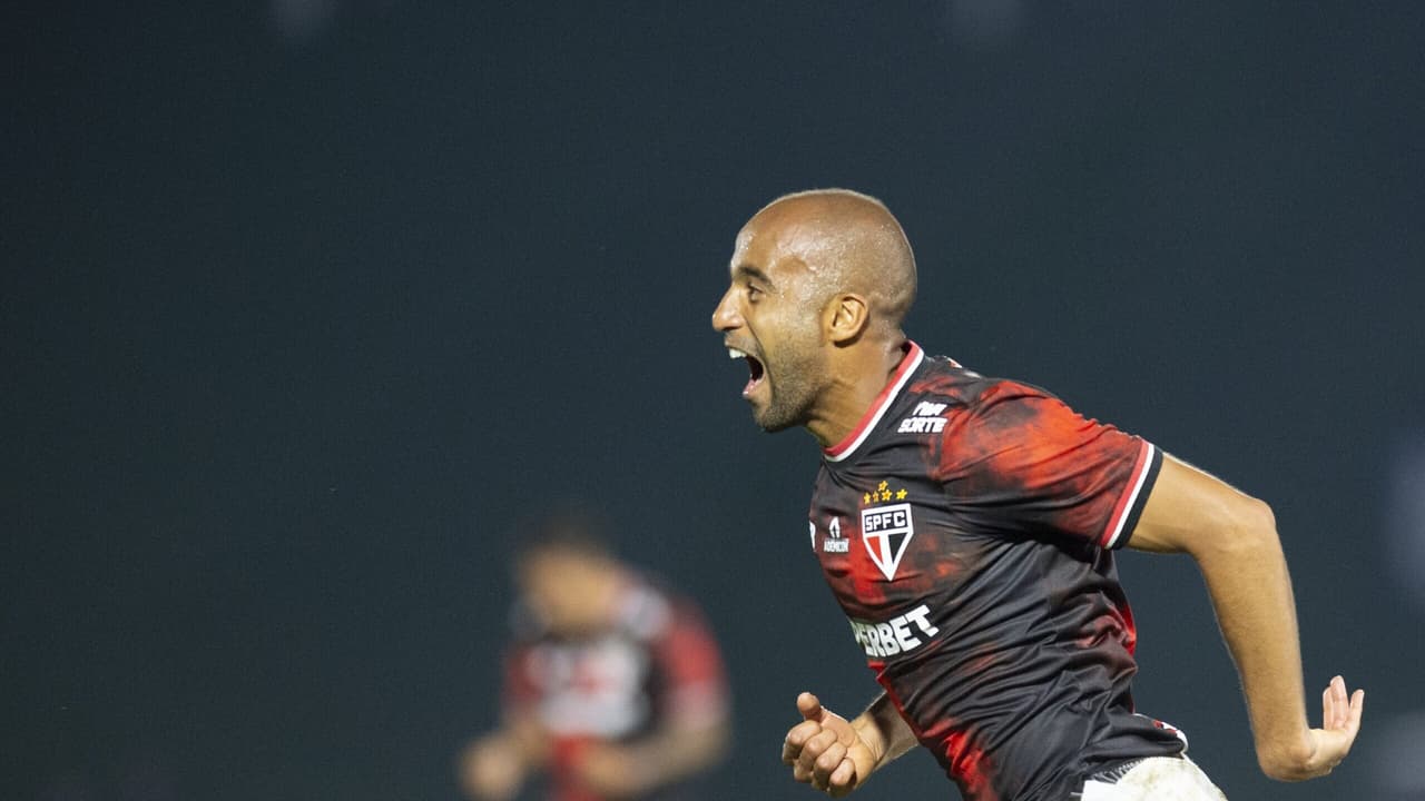 Lucas Moura encanta torcedores do São Paulo com passe extraordinário no jogo