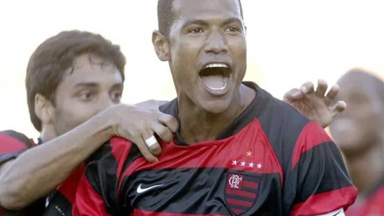 Por onde anda Júnior Baiano, ex-zagueiro do Flamengo?