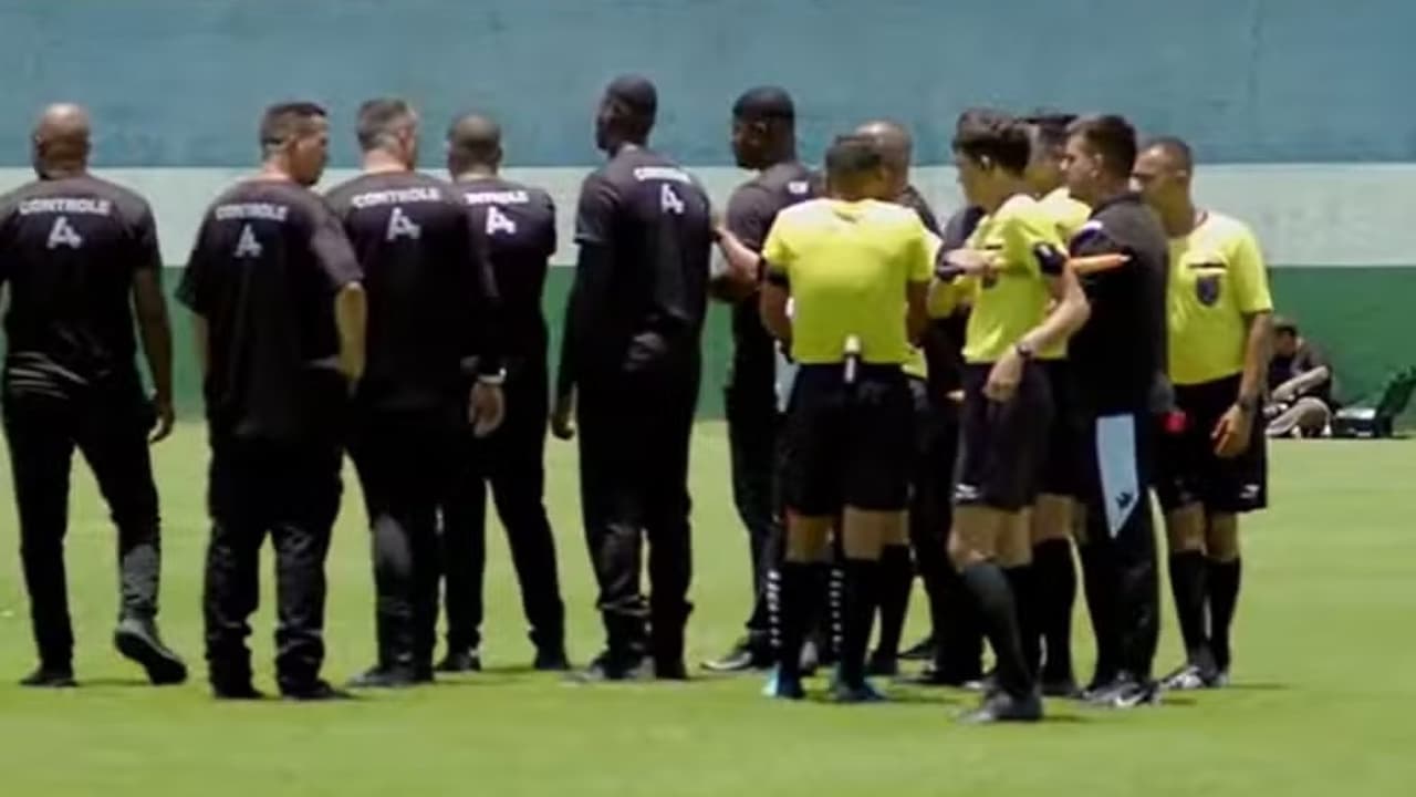 Empate na Final do Carioca Sub-17 entre Vasco e Flamengo Gera Confusão