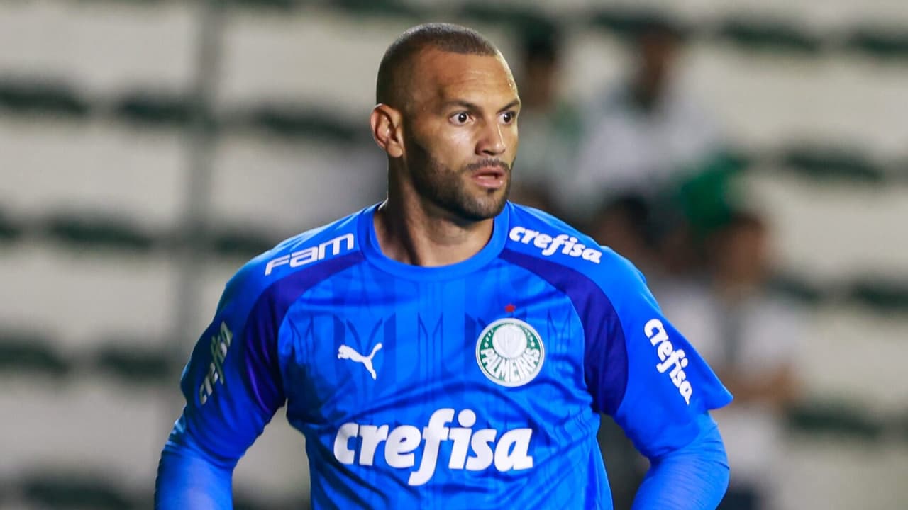 Weverton assume falha em gol, porém compartilha culpa por derrota do Palmeiras.