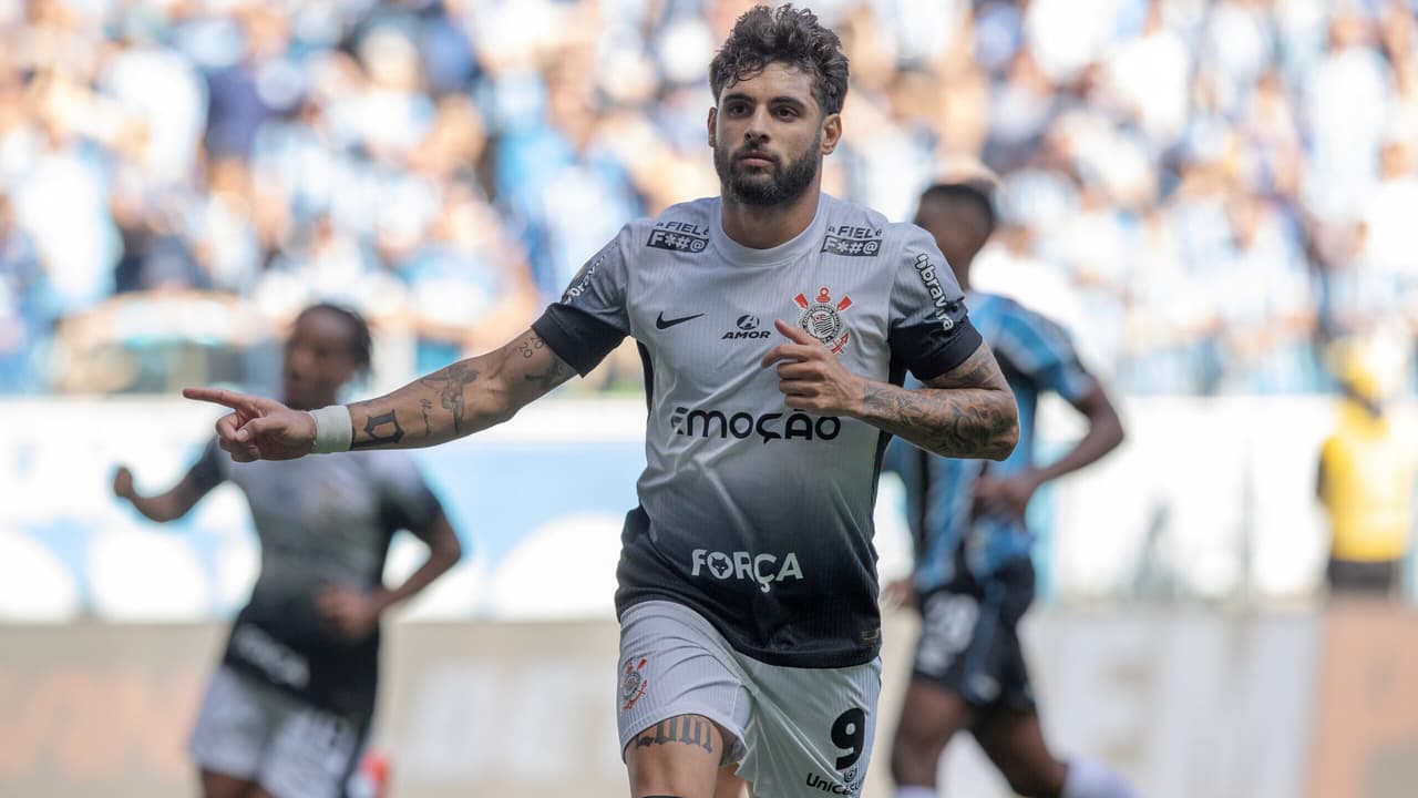 Corinthians goleia Grêmio e alcança recorde no Campeonato Brasileiro
