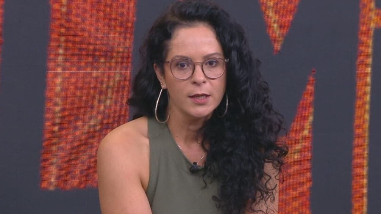 Emissora Fecha Contrata o Da Ex bandeirinha Ana Paula Oliveira Confira emissora-fecha-contrata-o-da-ex-bandeirinha-ana-paula-oliveira-confira