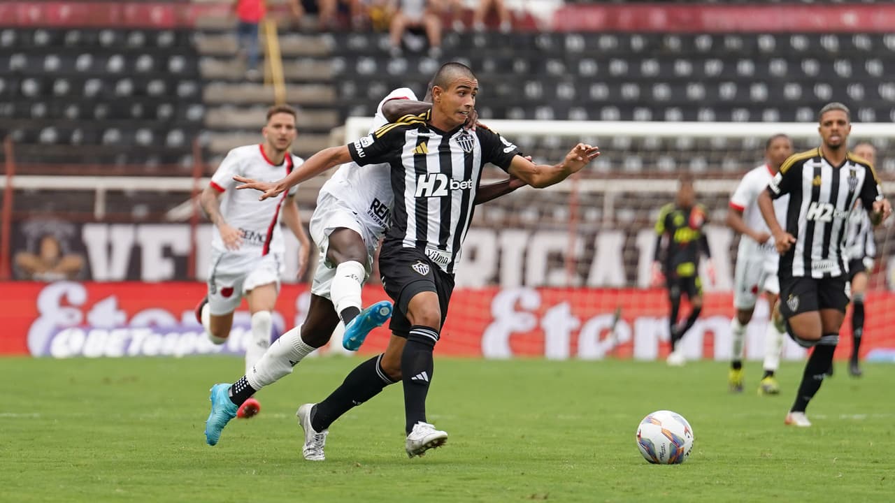 Atlético-MG empata com o Pouso Alegre e segue sem vencer no Mineiro