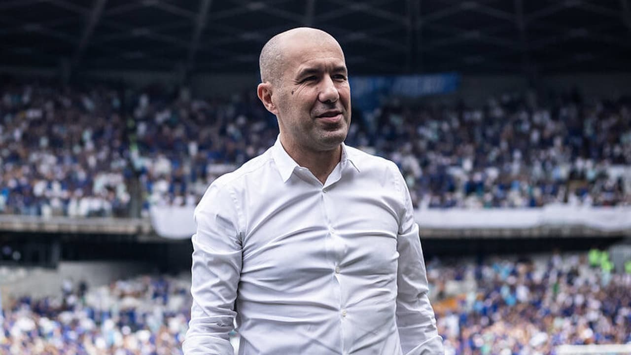 Escalações Democrata-GV x Cruzeiro: Técnico estreia sem Gabigol