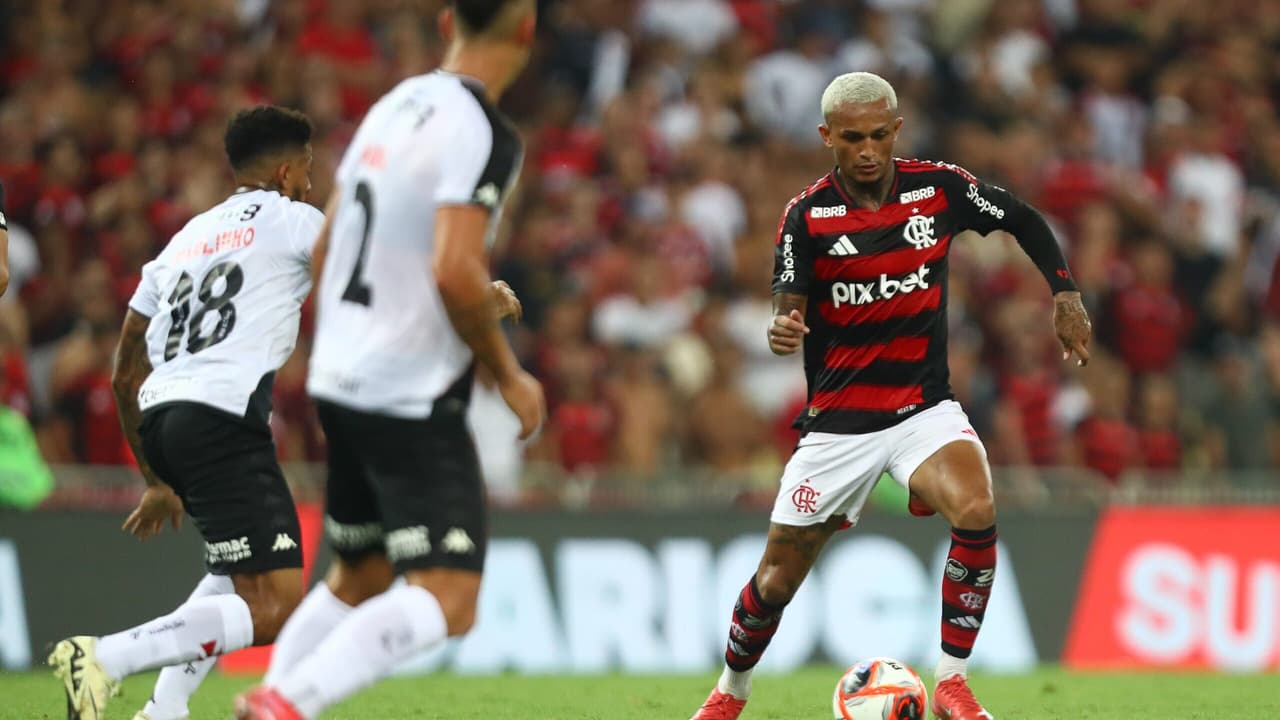Wesley, do Flamengo, aguarda convocação para Seleção Brasileira: confiante em sua preparação