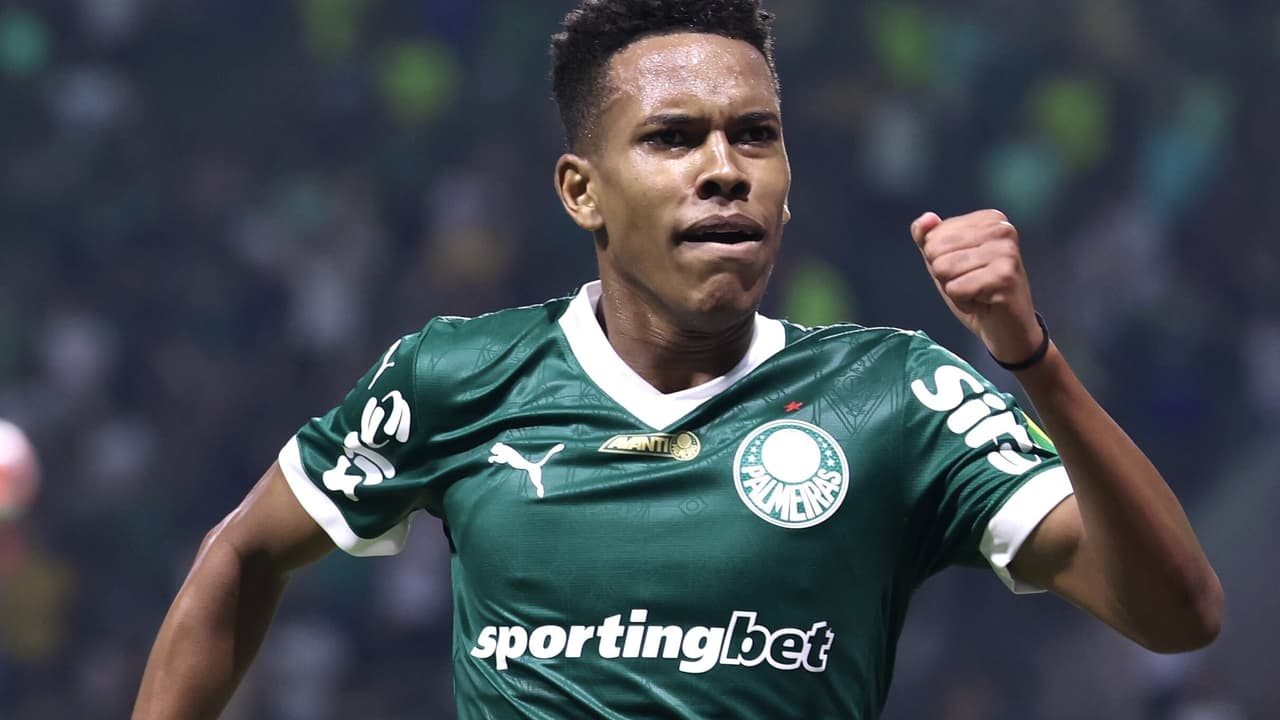 Palmeiras brilha com Estêvão e garante vitória de virada no Paulistão.