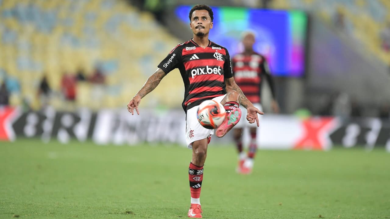 Flamengo de Allan: Preparação estratégica para clássico contra Vasco em 2025.