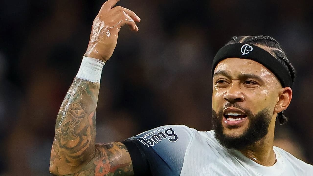 Memphis Depay busca encerrar discussões sobre camisa 10 do Corinthians.