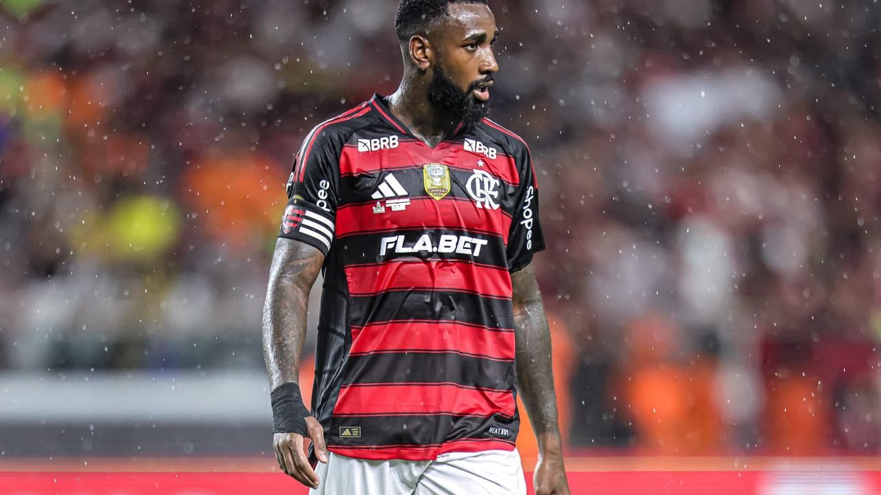 Boto, do Flamengo, alinha estratégias com estafe de Gerson para próxima temporada.