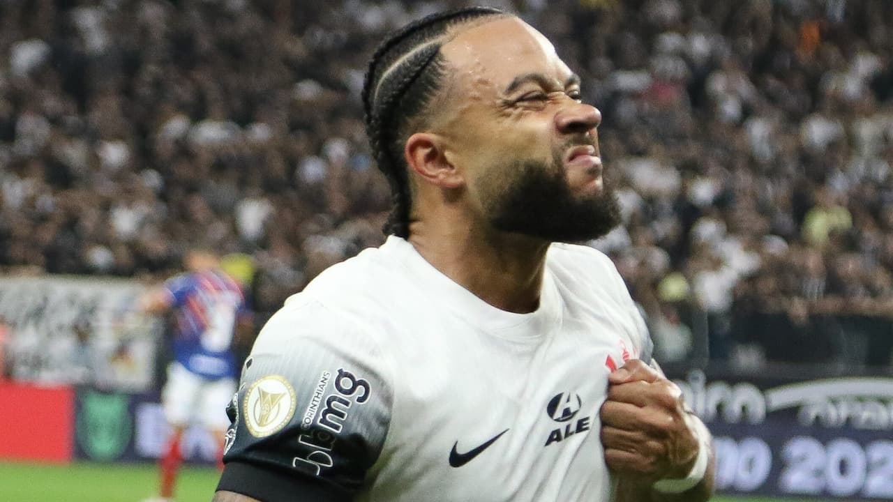 Memphis Depay lança EP com referências ao Corinthians: 