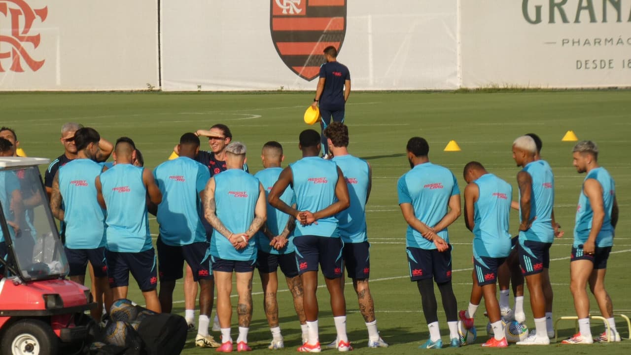 Flamengo se reapresenta após vitória em clássico nesta terça-feira.