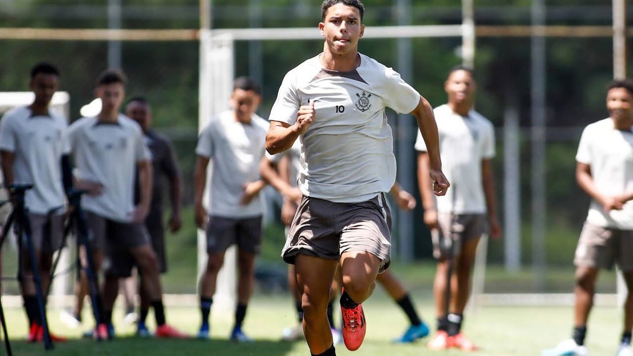 BOMBA! Corinthians sobe 11 jogadores para o elenco profissional; Confira a lista