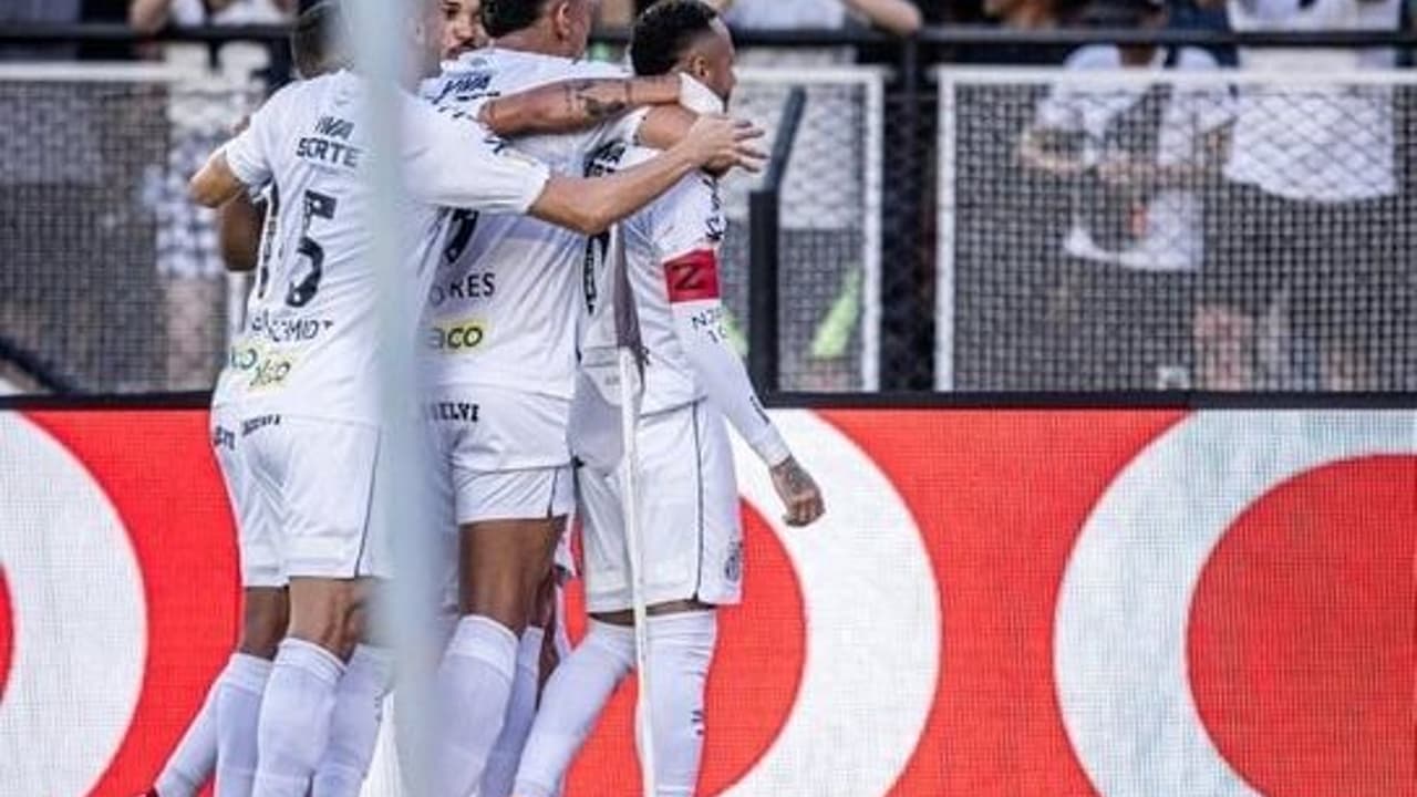 Neymar marca gol olímpico, Santos faz 3 a 0 e rebaixa a Inter de Limeira
