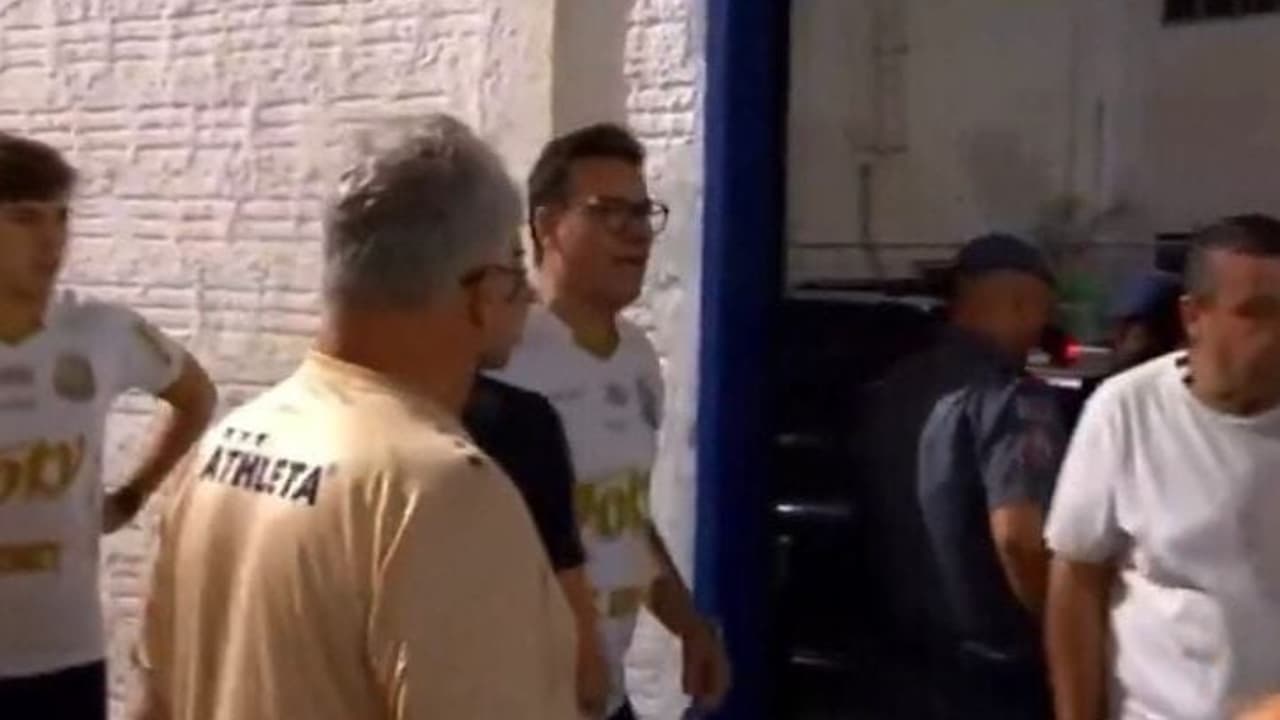 Funcionário do Palmeiras relata episódio de racismo durante visita a Mirassol.