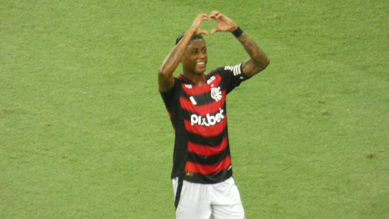 Bruno Henrique Destaca Importância de Acompahamento com Psicóloga no Flamengo